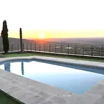 Villa Angeles - *