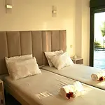 Angeles - Villa El Espinar