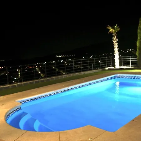 Villa ángeles - *
