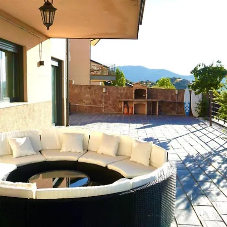 Villa Angeles - *